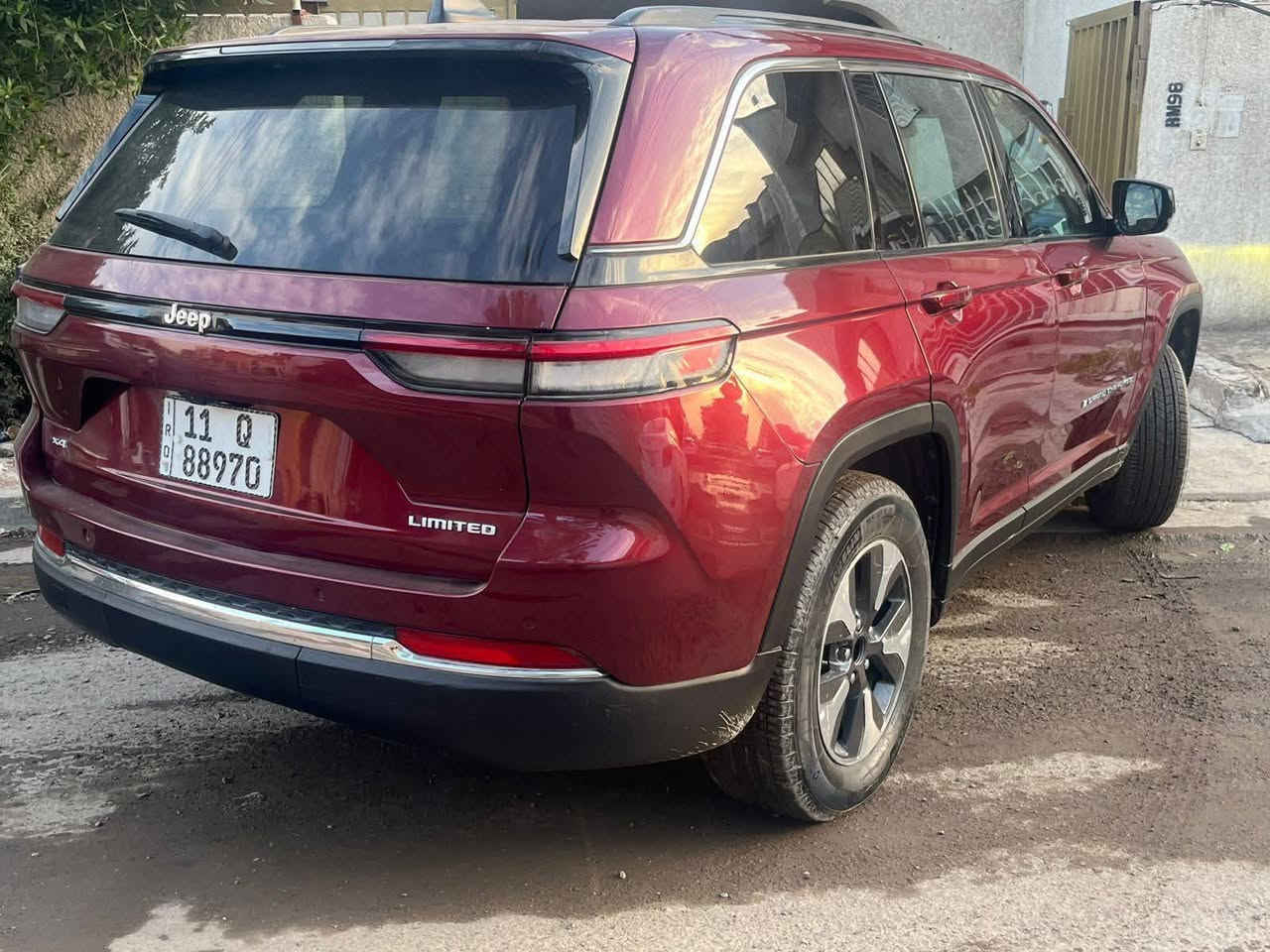 جيب كراند شيروكي 2025 زيرووو
بانزين + هايبرد + شحن منزلي
المسافة المقطوعة: 3 
زيرو  زيرو زيرو
الضرر: كما موضح بلصوره
سياره جديده 
رقم بغداد 
 فول 1/1
بانوراما طكتين

🟪 السعر  :: الطلب في التعليقات ويوصلك مباشرة ✍️ 📩

2. بصمة
سستم صوت Alpine
3. تشغيل عن بعد  
5. كشنات جلد
6. كشن السايق ميموري
7. كشنات كهرباء
8. صندوق كهرباء
9. حساسات خلفية
10.  3 قطع تبريد
11. اشاير بالمري
12. رادار أمامي
13. رادارات 360
14. ثلاث وضعيات قيادة
15.  نظام اختيار الباتري او بانزين
16. كير ماوس
17. نظام منحدرات
18. هيتـرات بالكشنات
19. ويل كب كروم
20. لايتات لد
21. بكلايت لد
22. كشافات
23. بصمة أبواب
فول مواصفات 1/1   
المكان  بغداد الدوره 
ابو طياره

للاتصال 0787477152


**إذا كنت صاحب هذا الإعلان وتريد حذفه لأي سبب، رجاءا أرسل رسالة إلى الدعم الفني**