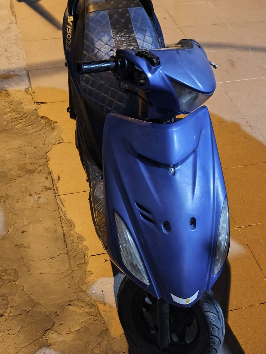 سلام عليكم 
ادرس صيني مكينه 150
السعر 185 وبيها مجال للشراي دهل اوران, واسط


**إذا كنت صاحب هذا الإعلان وتريد حذفه لأي سبب، رجاءا أرسل رسالة إلى الدعم الفني**