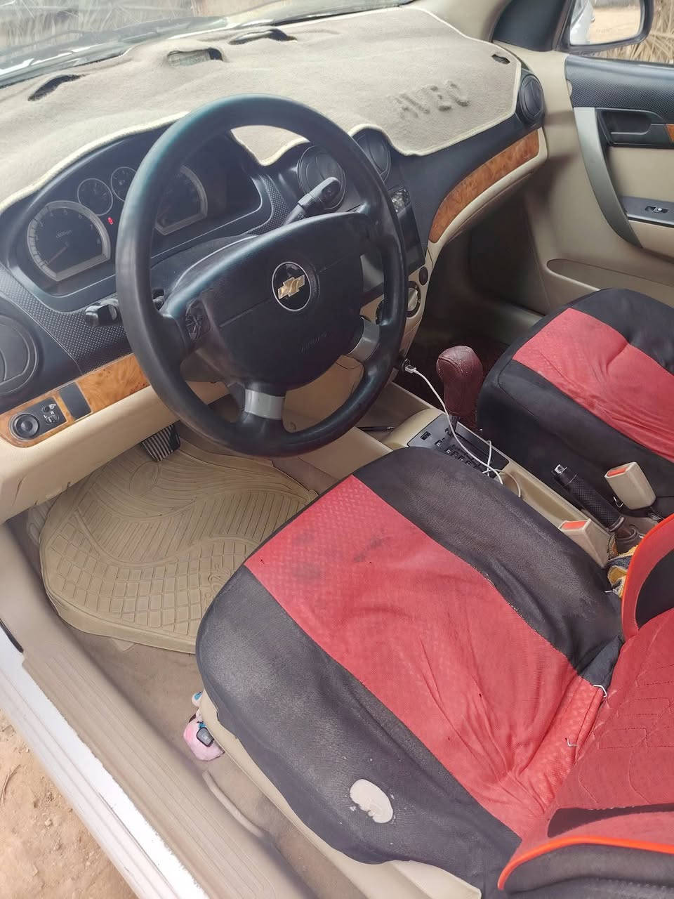 سلام عليكم
افيو٢٠١٠

مكفوله من ضربه فقط مكانات صبغ

مكينه كير حداديه مكفول 
مكينه مفتوح ١٤٠٠
العنون نجف السعر٦١مع المجال بصيط جدن

***********
