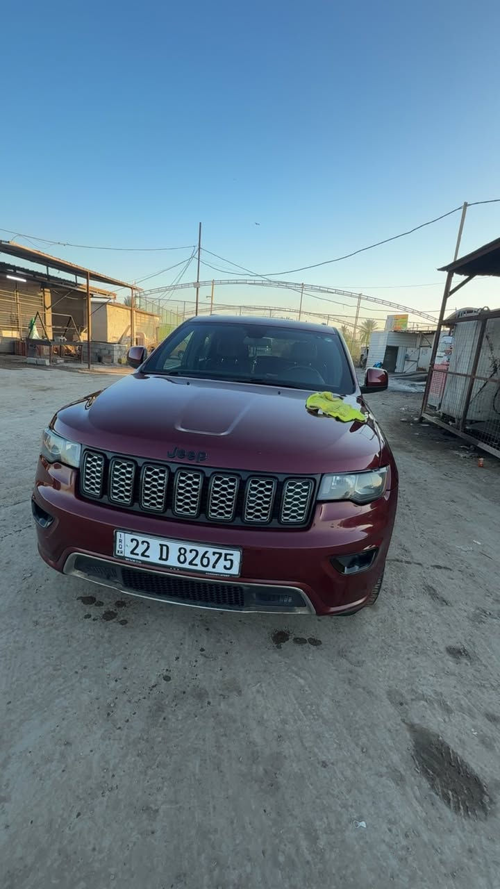 سلام عليكم                                                                              جيب أمريكي بلاك توب 
موديل ٢٠٢١ 
سرقه بنيد ودعاميه فقط 
ايرباك سليم 
بدون دواخل 
سياره نضيفه كلش 
جاهزه من كلشي 
للاستفسار الاتصال 
***********
