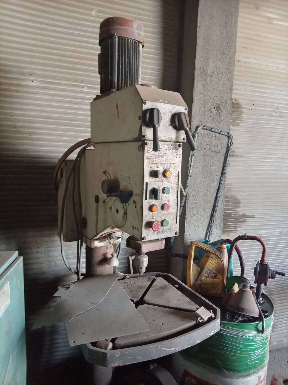 دريل عمودي بريطاني منشأ
اربيل *********** واتس اب
