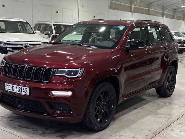 جيب كراند شيروكي 2022 خليجي وكالة هارلم فئة S ام الرادار فول 1/1 
ماشية 35 الف km حقيقي بعده زيرو شرط الكارتون السيارة كلش جديدة
السيارة رقم بغداد الجديد باسمي تحويل مباشر ثاني يوم
السيارة مكفولة كفالة عامة من اي ملاحظة شرط الكارتون على وضع زيرو
ومغلفة ب افلام حماية PPF كامل سيارة
ومفحوصة سونار وابيع شرط السونار السيارة كفالة عامة
السعر 40000$ الف دولار او 400 ورقة وترهم بيع او مراوس مع اي سيارة
مكاني بغداد الكاظمية ***********
اتصل وتدلل السيارة S فول 1/1 داخل احمر
و بصمة وتشغيل عن بعد وبنوراما و صندوق كهرباء و
ماوس فور ويل ومحرك 6 سلندر حجم 3600 و حساسات
امامية وخلفية وكامرة خلفية دوارة و توقف ذاتي و اوتو
ستارت ستوب و وضعية قيادة سبورت و كراسي جلد و
كهرباء وتدفئة وتبريد وخزن ميموري وبعد هواي مواصفات و مغلفة PPF
