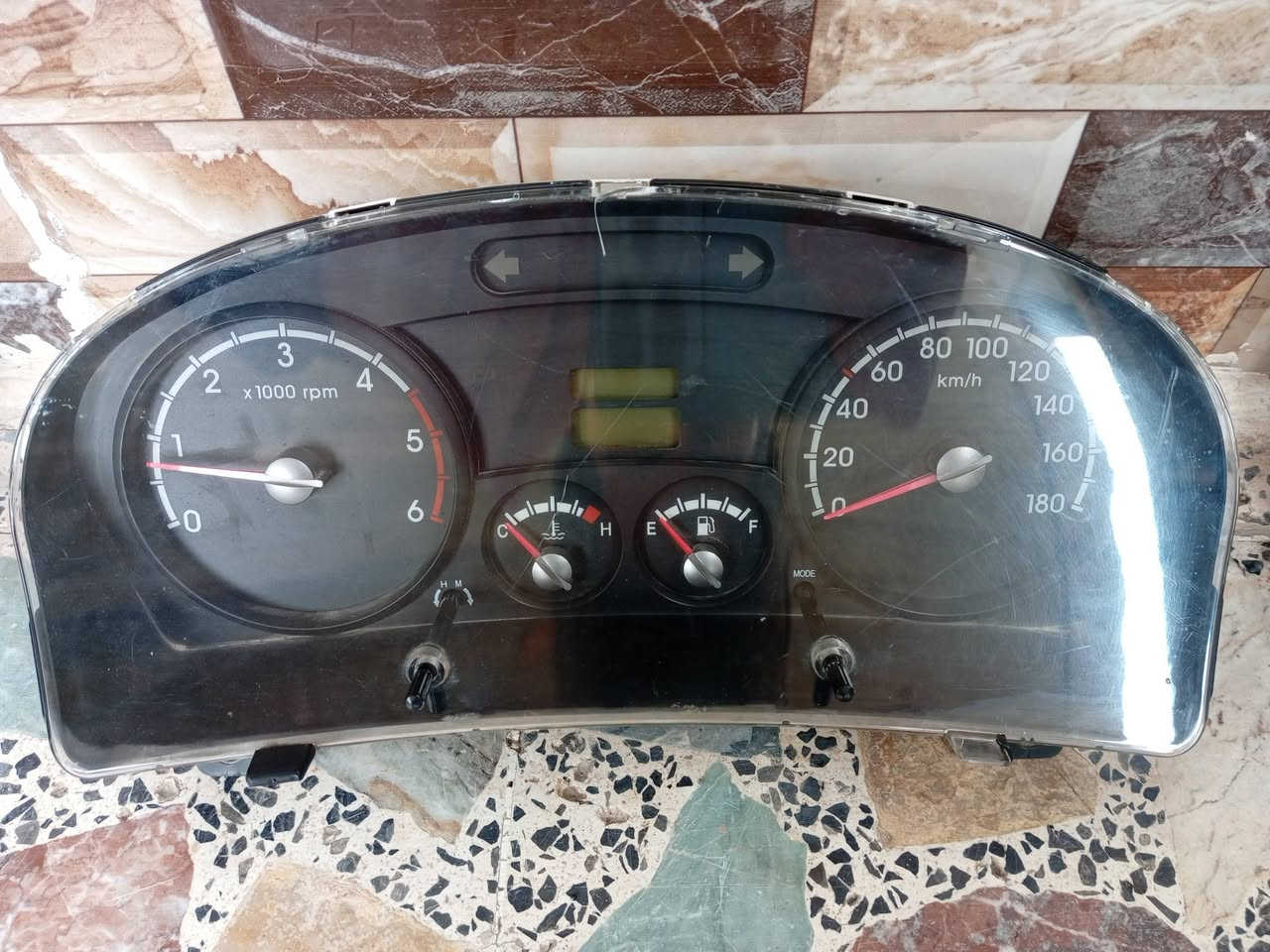 سلام عليكم غراض كيه البيع الايت نفخ بلادي موديل 21/سعر 90.   كيجات مال 14سعر 70---مسجل 60. عنوان بغداد تقاطع نهروان تصال ***********
