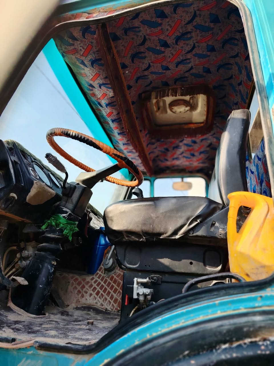 يالله البي للبيع موديل 75شاصي مكفول حت م̷ـــِْن الصبغ مجموعه جيف مكينه 28محسن كير ءرميل 160 رقم نجف سنويه ل28 تخم تاير سياره جاهزه للعمل مكلف بنشر اتصل ***********
