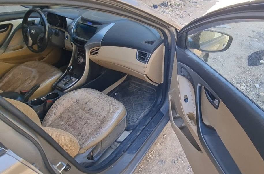 بيع سريع ٢٠١٤ النترا خليجي صبغ حزام  ب  82$ مجالها بصيط
*********** بغداد شهداء السيدية    
*********** قمارة بدون صبغ 

رقم بغداد   بصمة تشغيل    داخل لونين
