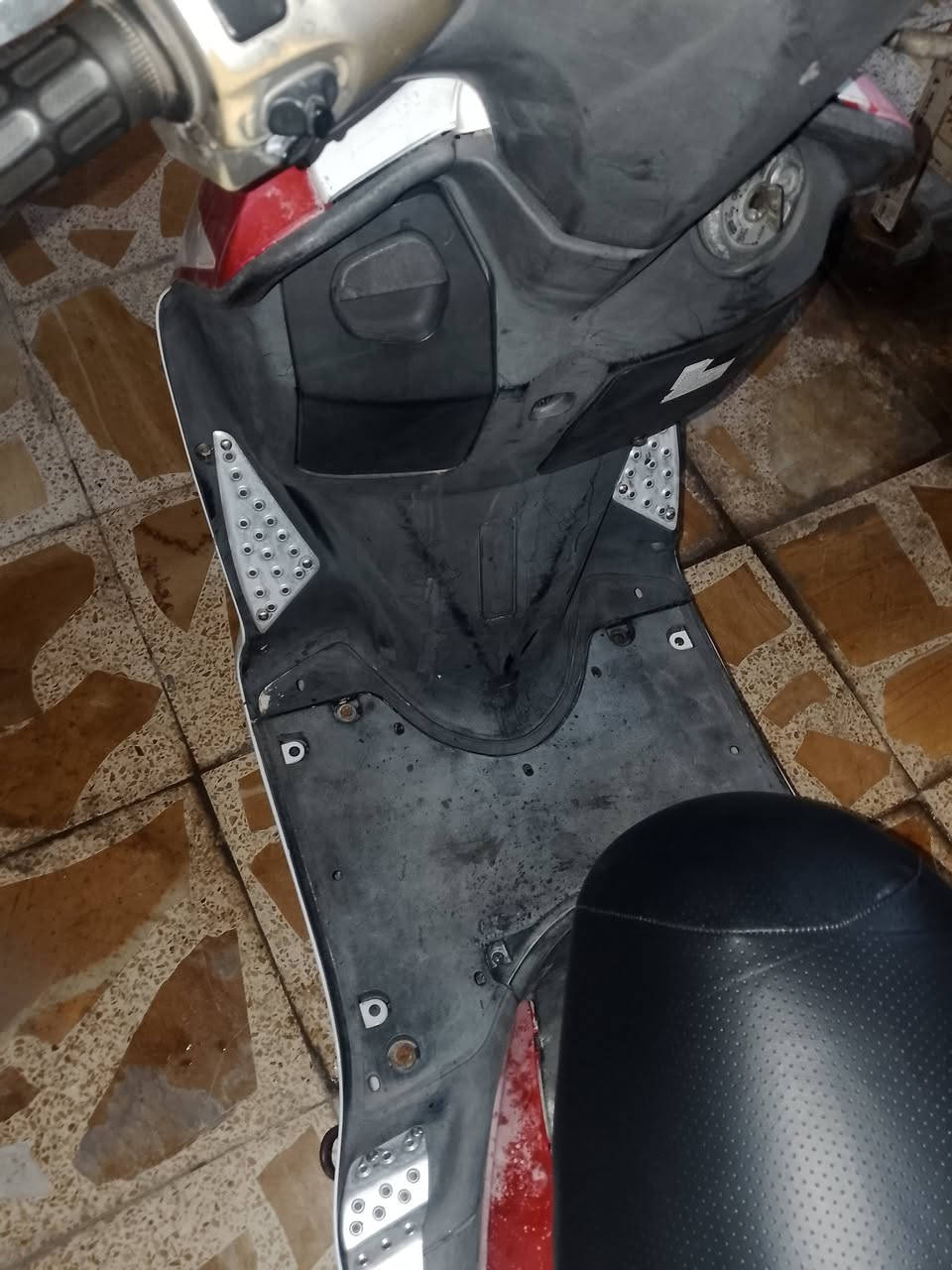 سلام عليكم سكنس البيع ٦٠٠وببه مجال مكاني بغداد مدينت صدر قطاع ٣٩دراجه بالجيس بالواقع احله ***********
