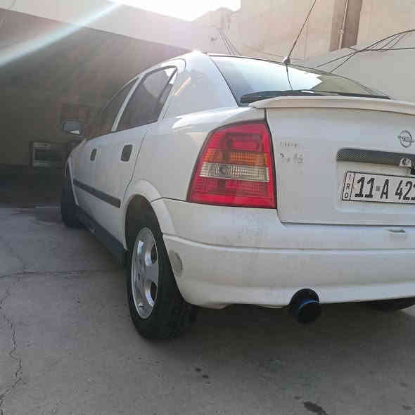 السلام عليكم اخوان -- للبيع اوبل استرا 2002 السيارة بلاديه لاصبغ ولاتبديل فقط جراد بالبنيد  كهربائياتها بلاديه باتري جديد بي ضمان سنه تخم تايرات جديد تبريد شغال  داخل نضيف جدا گير جديد المكينه 1600مسكر بيها تنقيص دهن قليل --- السيارة باسمي تحويل مباشر  رقم بغداد الانكليزي الجديد // السعر 60 وبيها مجال // *********** هذا رقمي بي واتساب
