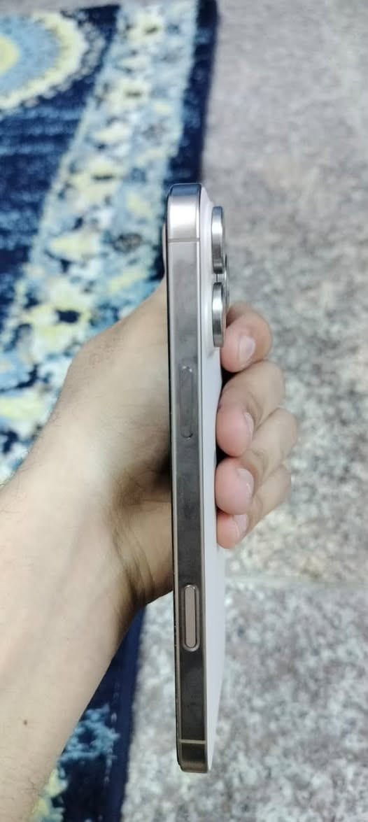 16برو ماكس السعر 1350 اوبي مجال للستفسار ***********
