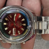 ساعة ماركة • حالة مرتبة • مزاد