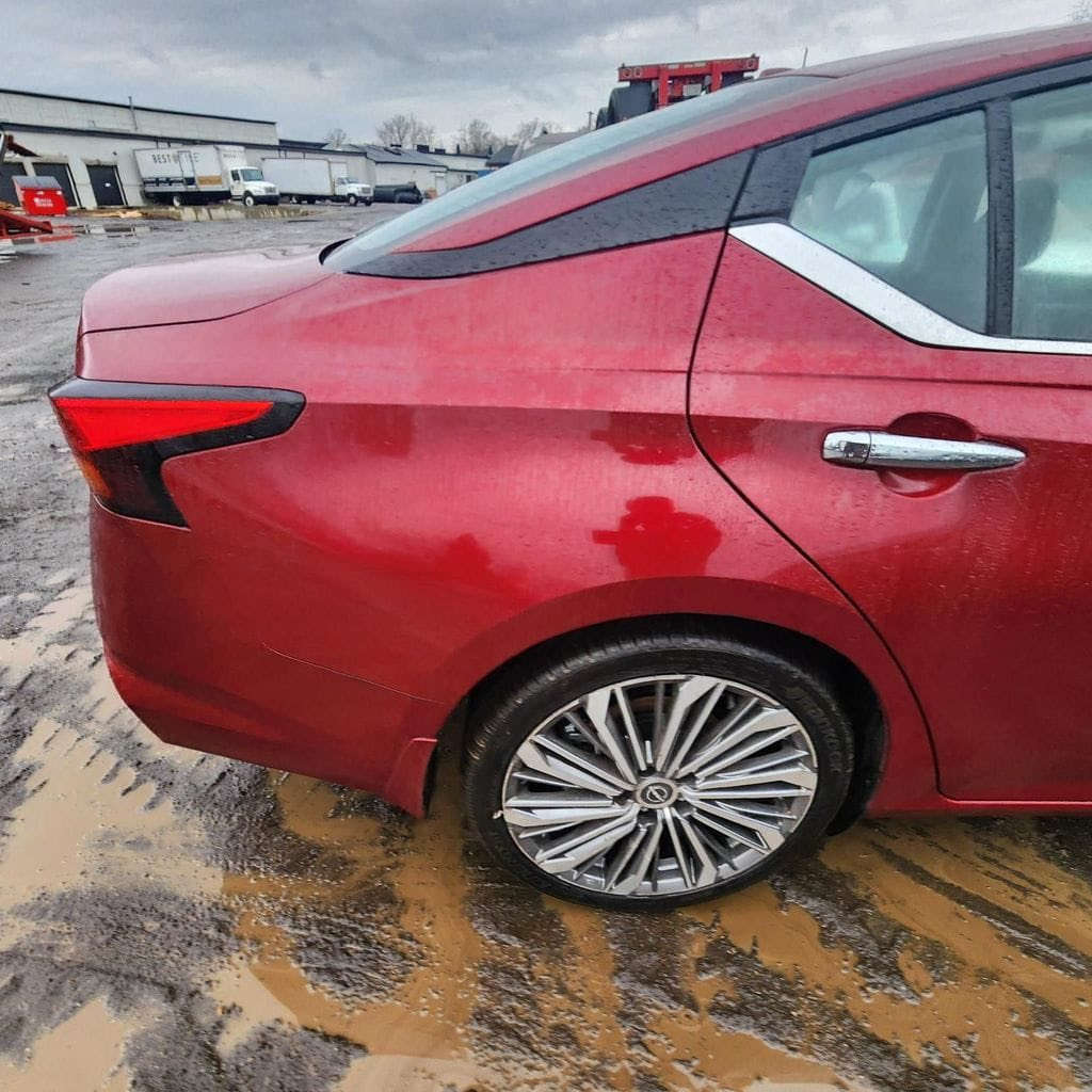 نيسان التيما 2025 SL فول للاخير تو ويل
( مطروح بدبي واصله مدفوع النقل وكل شي تستلم صافي ) 

للبيع التيما 2025 SL فول مواصفات 5 كاميرات اعلى مواصفات و تو ويل FWD السيارة تعمل وتسير ماشية 2000 مايل يعني جديدة السيارة كشنات جلد والسيارة كلش حلوة ودعمته واضحة بالصور
السعر 110 ورقة 
عنواني البصرة 
رقم التواصل ***********
