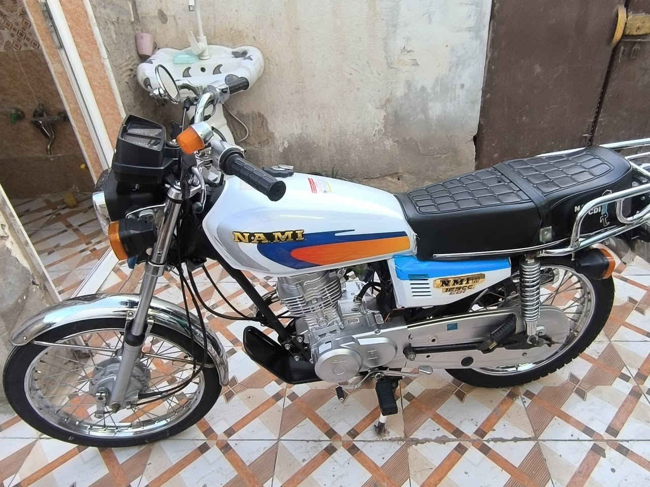 سلام عليكم
دراجة نامة شلامجة موديل 2023 للبيع لنضافة فول مكينة بس مفيلسة رقم وسنوية سعر (1550)وبيهة مجال مكان ديوانية خاص مفتوح رقم ***********
