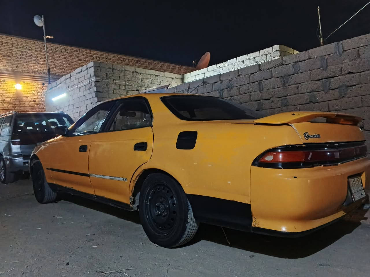 السلام عليكم مارك نفخ للبيع السعر (21)مكفوله كص ونقل مكينه تبخر كير  صاحي السياره ما عليها غرامات رقمها بصره ر السياره حلوه مال شغل حداديه 70 بالميه مكان السياره ناصريه مركز ابيع كوم حديد ما اتكفل ب اي شي غير راعيها 
راعيها بالناصريه يمي رقم الهاتف (***********)
