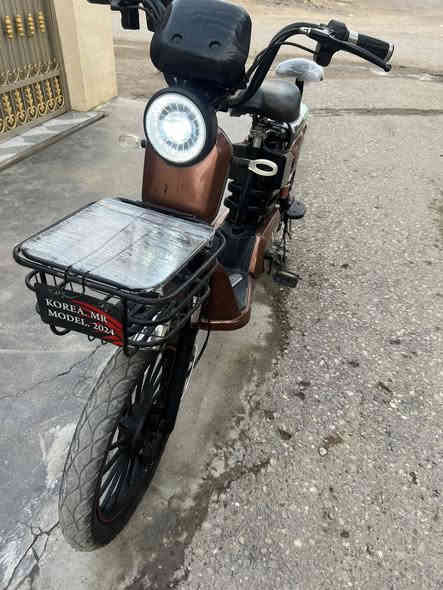 با يسكل شحن للبيع جديد لوك 2024 أربع بطاريات شرط جدد عل فحص كلة شغال مابي نقص مثبت سرعة بصمة كلة شغال السعر ٢٧٥ بي مجال العنوان ديالى ناحية ابي صيدا ***********
