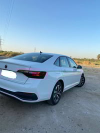 فولكس فاجن جيتا 2024 السيارة سيدان 4 باب، محرك 1.5 تيربو، بنزين، أوتوم...