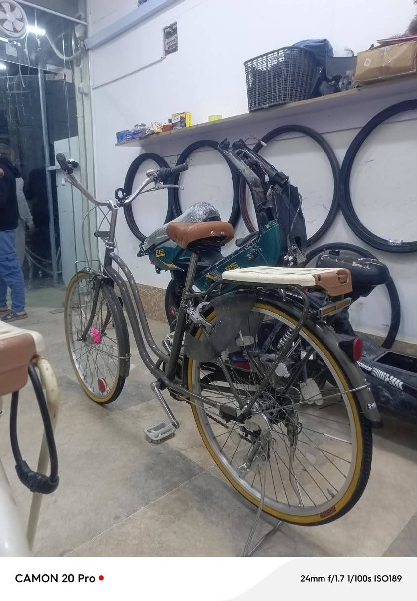 السلام عليكم بايسكلات ثنين للبيع تفاصيل اتصل *********** واتساب مكان بغداد الدورة  المهدية الثانية
