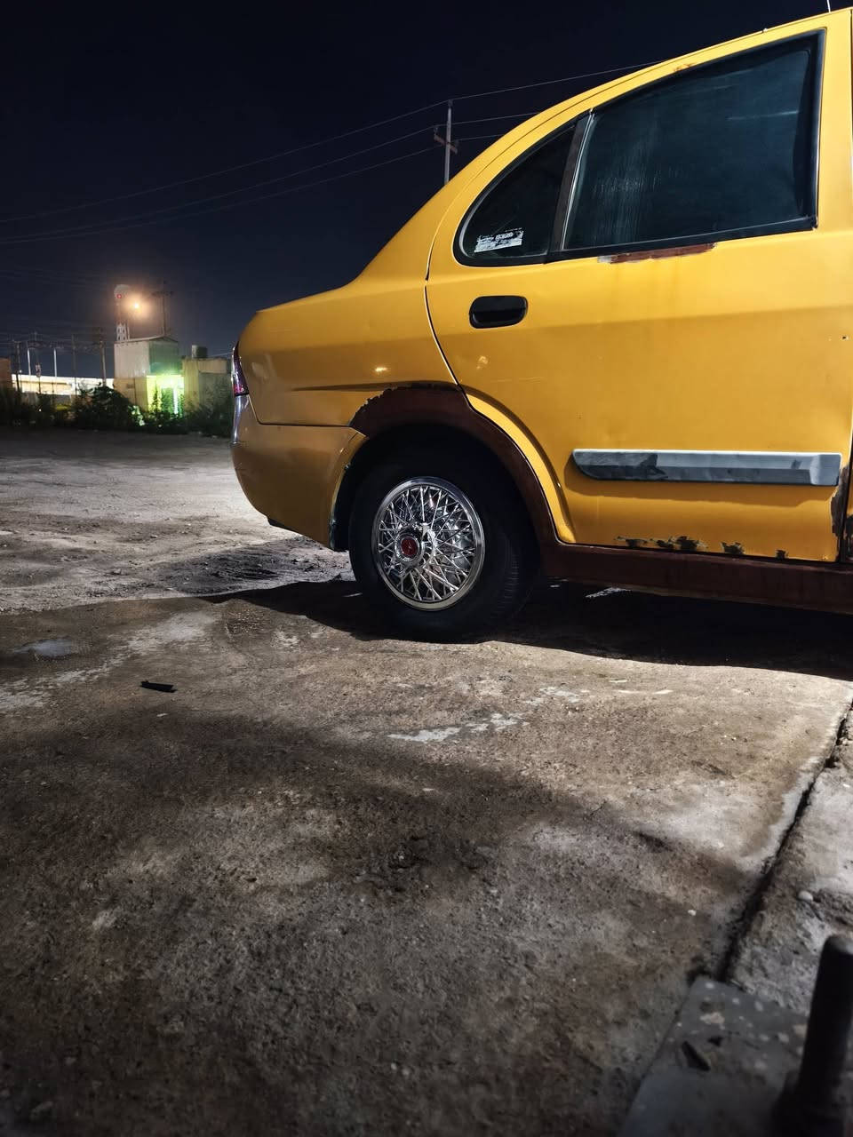 السلام عليكم طيبة مديل 2016 مكينه كير كفاله بديها شوف العين بي خياس بالدوسه والهلال  ملكوط وكامل عوزها بس رشه بيها طخه بسيطه بالجاملق الامامي جهة العبري وراجعه بارد سيارة حلوه وكاعده عوزها شكم شغلة بسيطه تبريدها تدفئه كله شغال سيارة حلوه وكاعده مالت جناي غرفتها تخبل  مكاني بصرة 
رقم الهاتف ‏‪‪0774 197 6958‬‬‏
