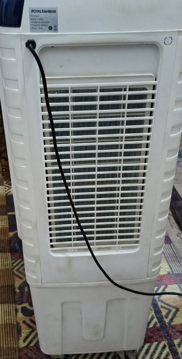 مبرده للبيع نضيفه كلش كلش  مشتغله مرتين فقط سعر خاص مكان ناصريه مركز الصخيين الاتصال على الرقم ***********
