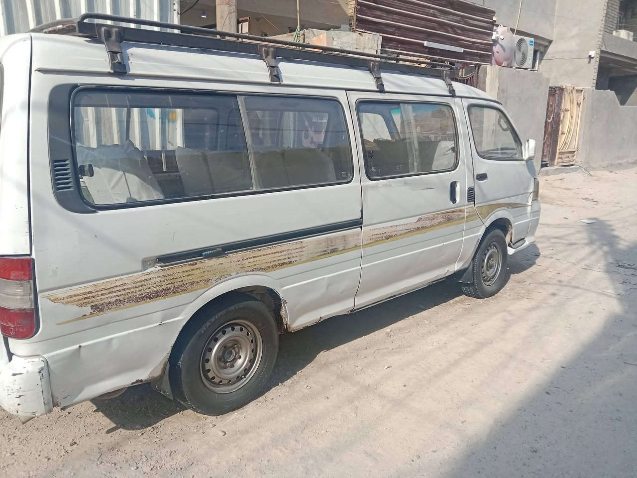 السلام عليكم فتون موديل ٩رقم احمر سياره مكفوله من كلشي راعيهه مواصله ابيع كوم حديد  اتعهد سرقه وعشائر فقط ***********ب٢٠وبيهه حك جيه
