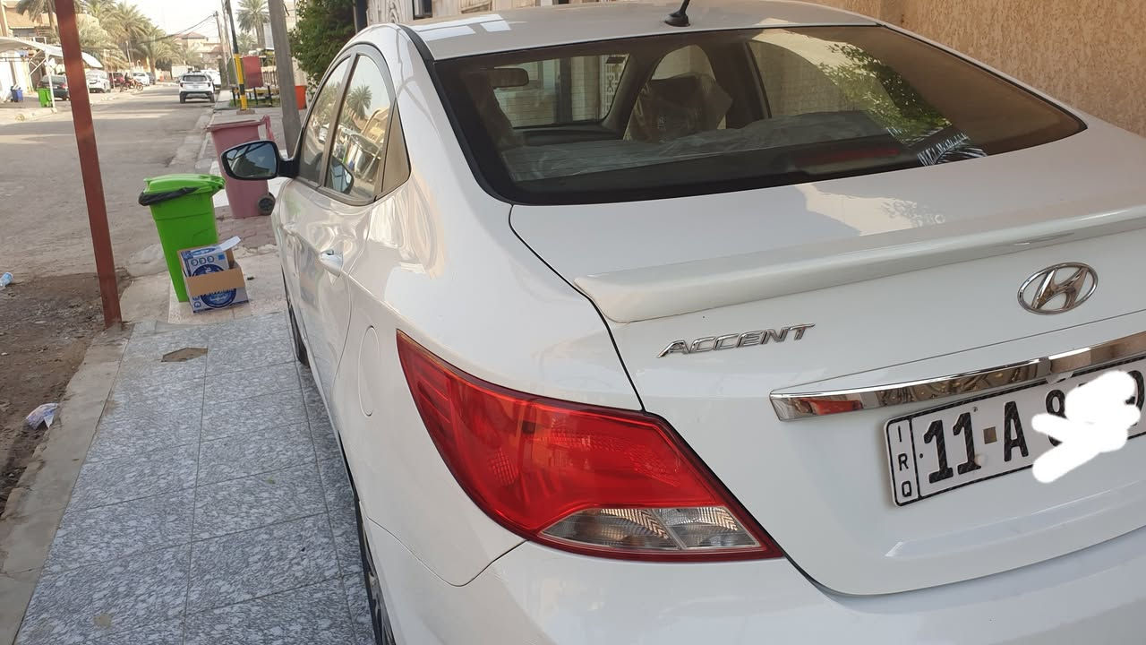 سلام عليكم.
اكسنت خليجي بلو موديل 2016 رقم بغداد دولي باسمي مكفولة عدا بارد بالبنيد وشخط بالجاملغ الخلفي ماشية 138 قابله للزيادة.  فول مواصفات. فتحة . ايشائر بالمري . ويل كب كروم حجم ١٦ . شاشه.  ايكو . السونار مرفق بالصور . سنوية وهزة قبل شهر جددتها 
السعر 110 
العنوان واسط. مركز مدينة الكوت 
. للاستفسار ***********
