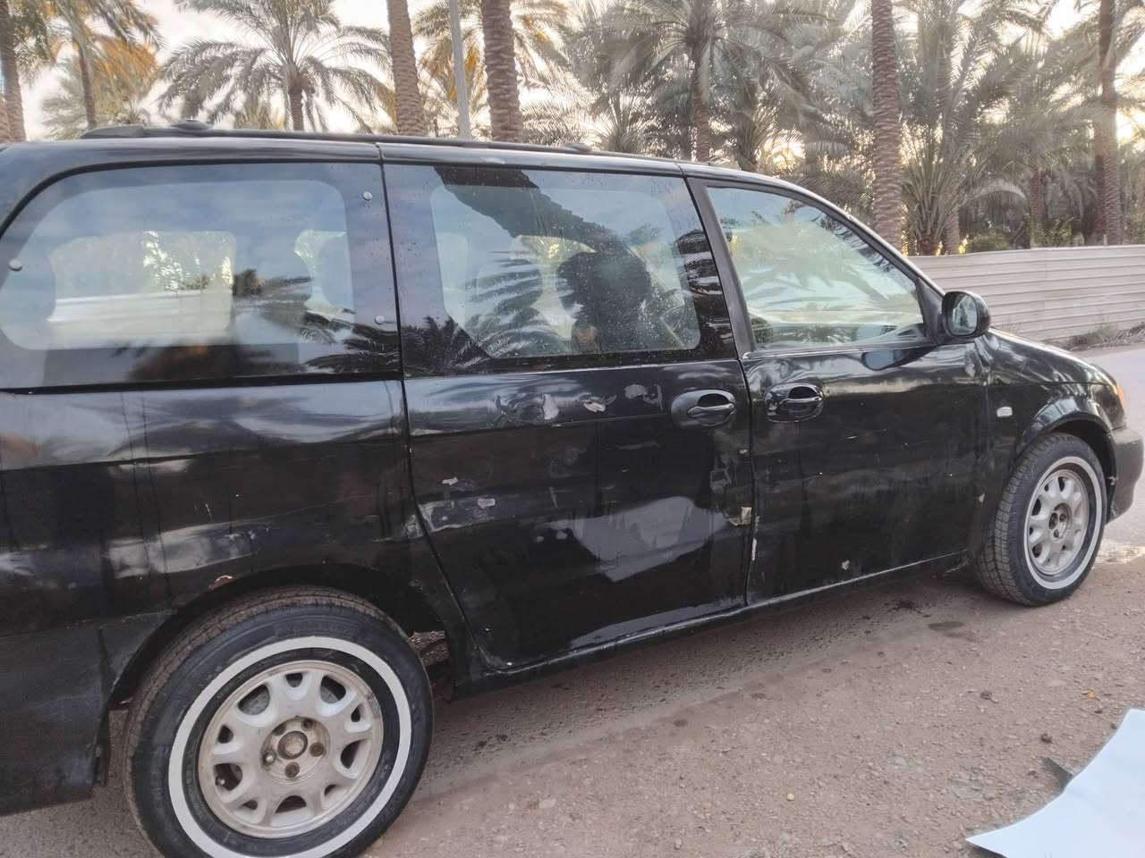 اسلام عليكم من رخصه الادمن اقره المنشور زين او شوف الصور زين يلا تخابرني  كيه كرنفال موديل 2000 الكشر كدام عينك مكينه كفاله كولشي مابيها او الكير الثالث يفلت او الخامس ميجي مصار هواي من كام الثالث يفلت ول خامس ميجي سياره كهربائيات شغاله داخلها حلوو دوشمه نضيفه سياره لا بيها خياس ولا ابد شاصي كوله نضيف رقم بغداد ابيض ملاحضه سياره حائز ثالث وكاله فقط صاحبها متوفي بس عندي واحد عنده وكاله عامه اني عندي بيها وكاله خاصه تايرات جديده عنواني مشاهده طارميه السعر 25 او بيها مجال للطيبين
***********
*********** 
وتحياتي الجميع
