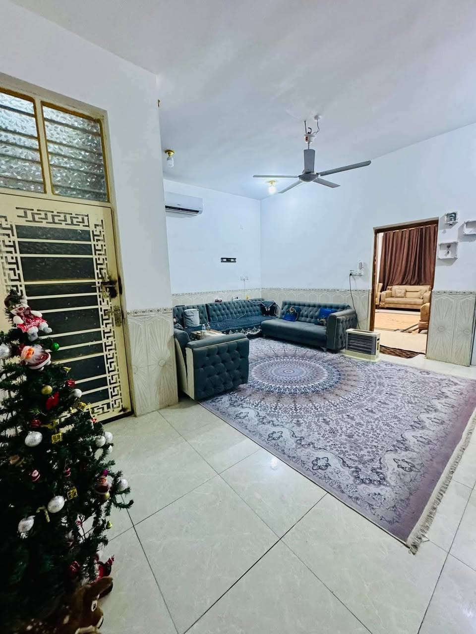 إعلان.......🛑🛑🛑🛑

بيت للبيع مجمع البيادر مساحته 200متر جه حي النفط 

يحتوي على غرفتين وصاله ومطبخ وبراني وصحيات خارجيه وداخليه وحديقه

السعر الكلي 170

مطلوب 105 

بيد صاحب البيت 65 

التسديد الشهري 548

للاستفسار الاتصال على الارقام التالية 🌏🌏

***********

***********

***********

مكتب الساعي للعقارات🧿🧿🧿🧿

#العنوان سايدين حي الشرطة
