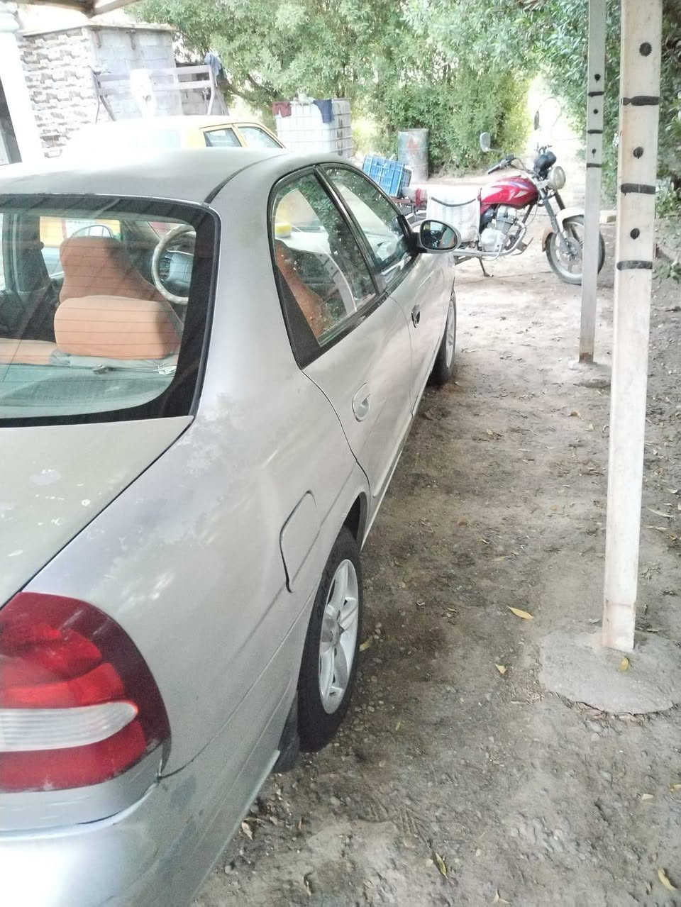 السلام عليكم سياره دايو نوبرا موديل 2001 رقم بغداد سياره عظمه حلو مكينه نظيفه كيير نظيف ناقص شيء بسيط كهربائيات ستفسار***********
***********
