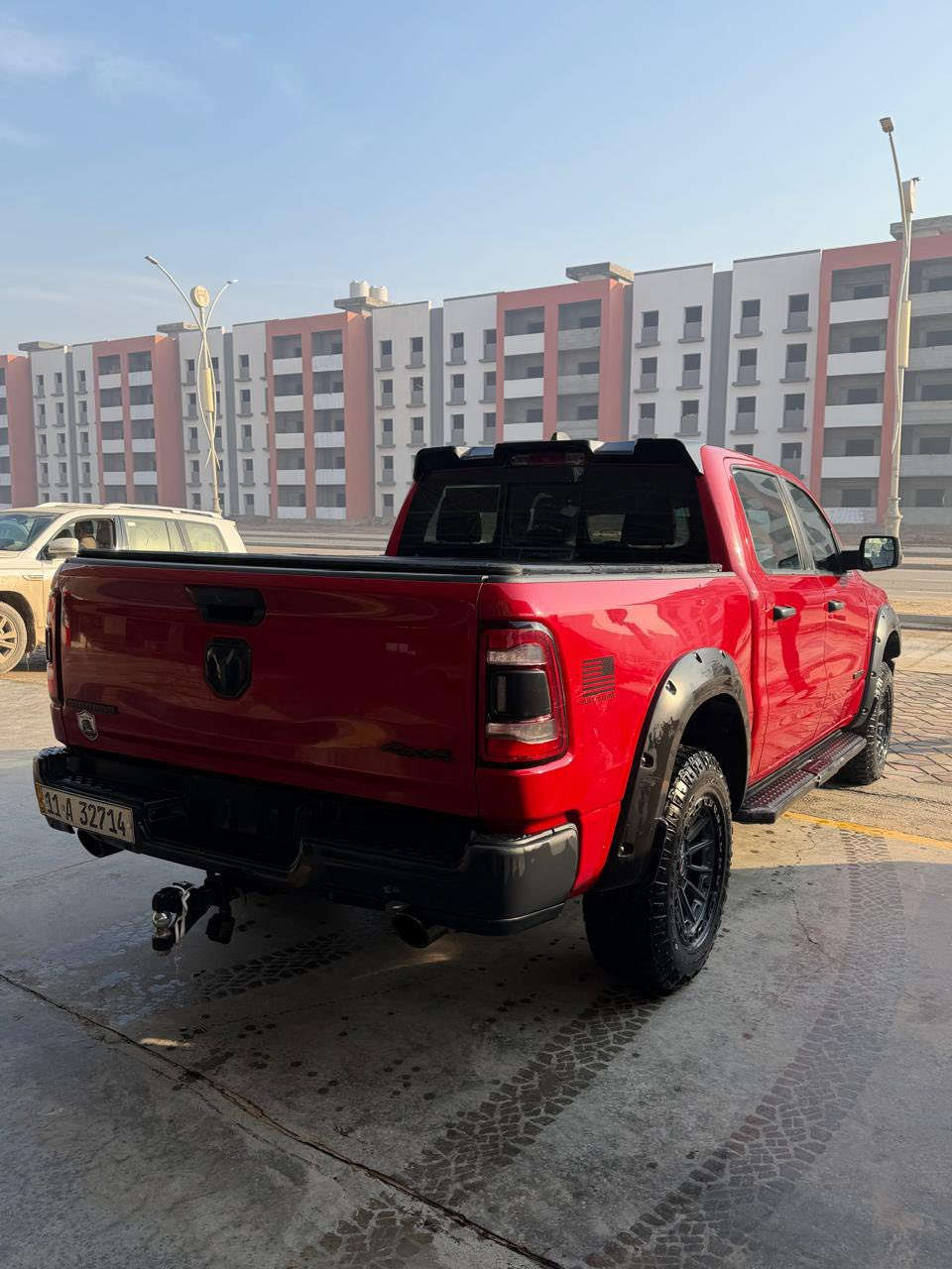 ‏🔥 للبيع دوج رام– Ram Trucks 1500 | موديل 2022 | Built to Serve Edition الخاص 🔥
‏
‏الفئة: 1500 – Built to Serve Edition
‏
‏الموديل: 2022
‏
‏اللون: أحمر طماطي
‏
‏الممشى: 80,000 ميل
‏
‏الحالة: نظيفة جداً ومصروف عليها
‏المحرك والأداء
‏
‏نوع المحرك: V8 HEMI
‏
‏السعة: 5700 سي سي (5.7 لتر)
‏
‏القوة: 395 حصان
‏
‏الجير: أوتوماتيك – گير ماوس (Rotary)
‏
‏نظام الدفع: 4×4 دفع رباعي
‏
‏أوضاع الدفع: ثقيل وخفيف (4 High – 4 Low)
‏
‏الإضافات والتعديلات
‏
‏مرفعة احترافية: 2.5 إنج
‏
‏منظومة غاز: سعة 180 لتر
‏
‏تعمل على الغاز والبنزين
‏
‏المواصفات الخارجية
‏
‏جنوط أصلية خاصة بالإصدار
‏
‏إنارة أمامية LED
‏
‏إنارة خلفية LED
‏
‏مرايا كهربائية
‏
‏هيكل قوي ومتين
‏
‏المواصفات الداخلية
‏
‏كشنات جلد أصلية بحالة ممتازة
‏
‏شاشة معلومات
‏
‏نظام صوتي أصلي
‏
‏تحكم من المقود
‏
‏تكييف ممتاز
‏
‏أنظمة الأمان
‏
‏نظام فرامل ABS
‏
‏نظام ثبات إلكتروني
‏
‏وسائد هوائية
‏
‏نظام مانع انزلاق
‏
‏الحالة الفنية
‏
‏محرك ممتاز
‏
‏جير ممتاز
‏
‏نظام 4×4 يعمل بكفاءة
‏
‏جاهزة للفحص
‏
‏تفاصيل الحادث
‏
‏حادث خفيف في جاملغ عكس السائق والبنيد
‏
‏بدون شاصي
‏
‏الشاصي سليم 100%
‏
‏الضرر تجميلي فقط
‏
‏📞 للجادين فقط.
***********
