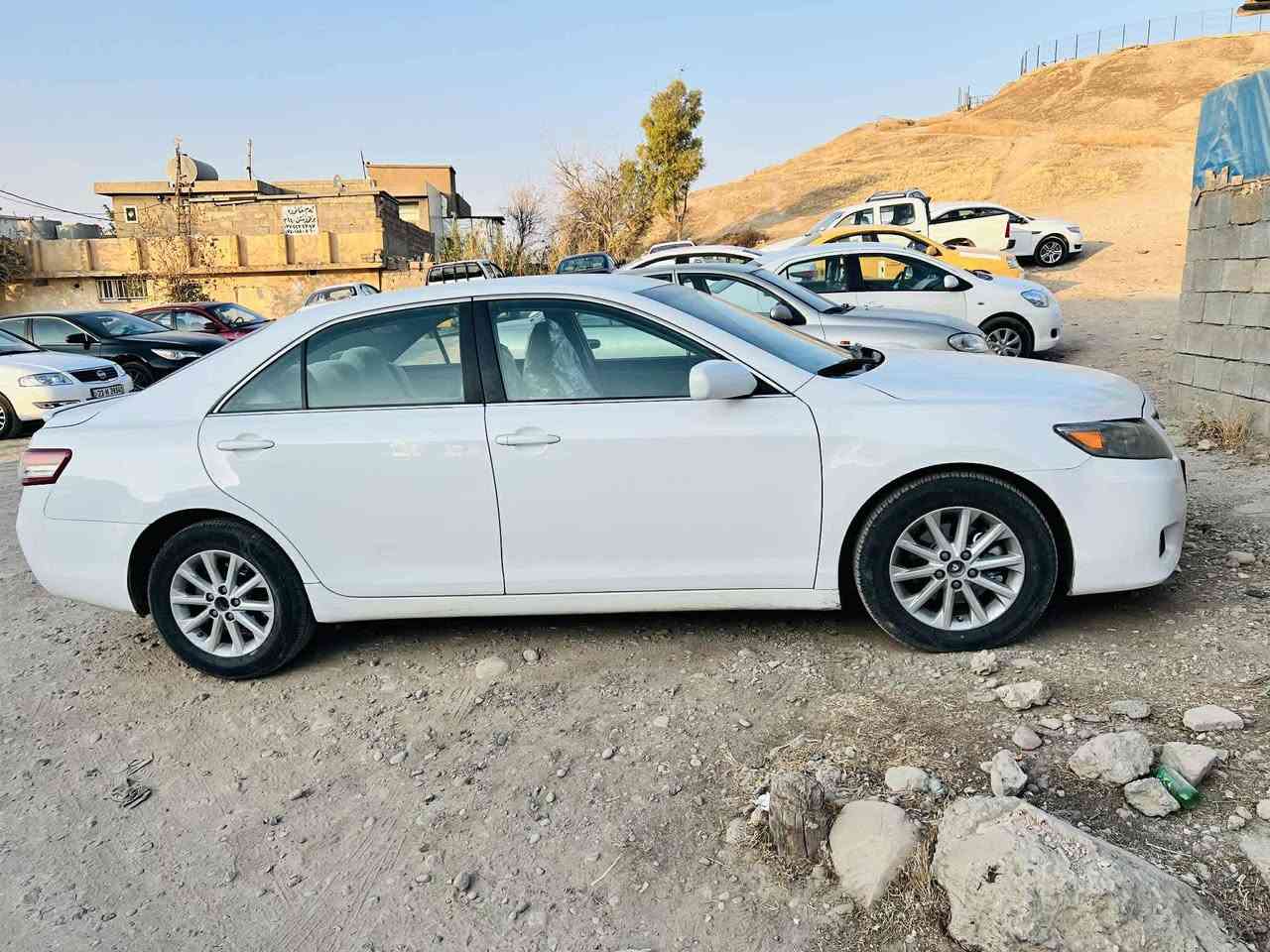 كامري  موديل 2010 LE ئه مريكي هه مو گياني  به شه رت سه نه وي تا2027 تازيه ته حويل خه رامه. به شه رت $122مه  عمه لي كه م***********
