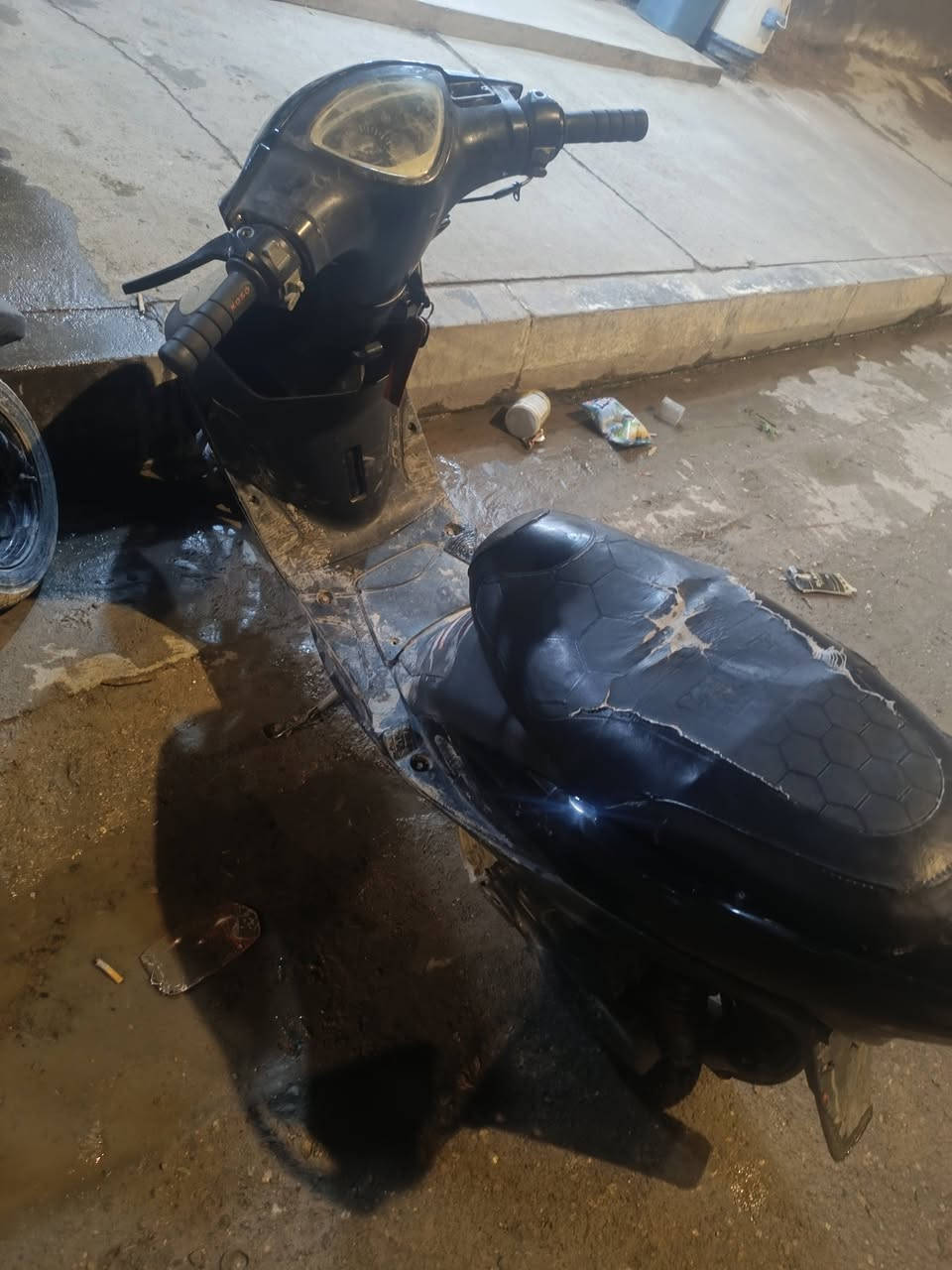 السلام عليكم 
ماكس عدله لبيع
بوشه 49 بلادي 
دراجه بلاديه
كفرات كامله 
كهربائيات شغاله 
نكره صلف اي وقت
وياله رياضي 
صدر امامي رياضي 
دبل خلفي رياضي 
دراجه ما ناقصه اي شي 
سعر 450 مال متوازي بيها مجال قليل 
تواصل *********** متواجد وتساب
