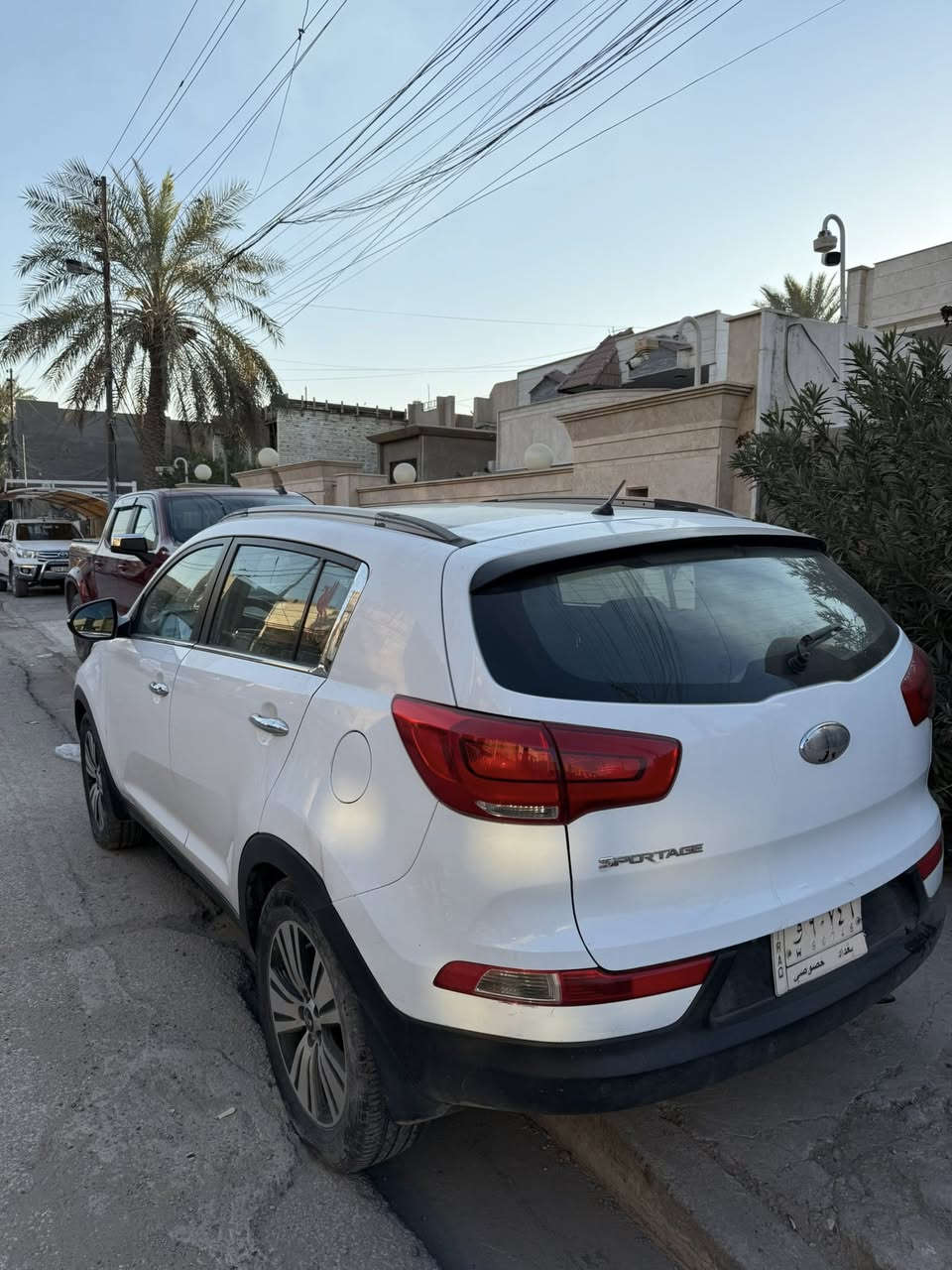 السلام عليكم
سبورتج 2015 خليجي للبيع 
محرك 2000 
ماشية 173 الف
كفالة محرك وكير بلاد
رقم بغداد سنوية ساقطة
السيارة بيها جاملغ بارد مصلح والثاني نفس الضربة ممصلح
نقوصات السيارة بسيطة صدر مبدل جديد تبريد مبدل راديتر جديد   
السعر 163
مكان السيارة الدورة المعلمين
***********
