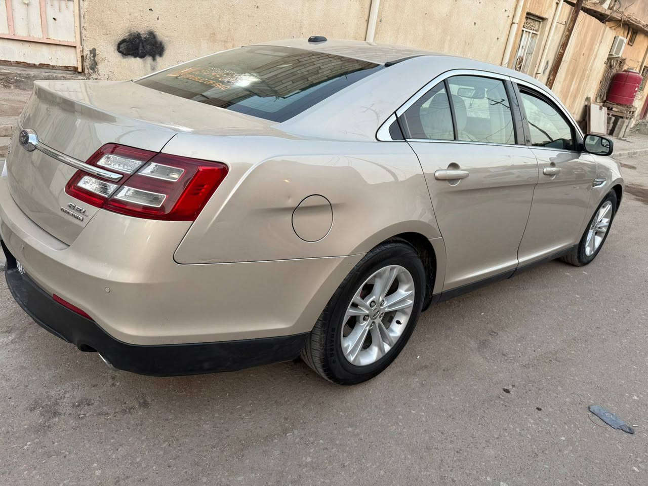 فورد تورس امريكي 2018
حادثها بالصور كلش خفيف 
ايرباك ستيرن فقط وراجع سستم 
باقي السيارة كفاله 
مواصفات 
نضام ترحيب
سستم الصوت سوني ارقى سستم
أنظمة قيادة سبورت وعادي
مثبت سرعة
شاشه كبيره 
حساسات خلفيه 
كامرة خلفيه 
تدفئة بالكشنات
تحكم ستيرن 
كشنات كهربائيه
محرك 3500 كفالة وگير كفاله
تبريد ثلج 
ماشيه 92 ميل
ويل 20 رياضي
لايت زنون
بصمه تشغيل
تشغيل عن بعد
رقم ذي قار حرة
مكان السيارة بصرة
راعيها بصرة وتحويل بكل مكان
السعر 139 
رقم راعيها الاصلي 
***********
