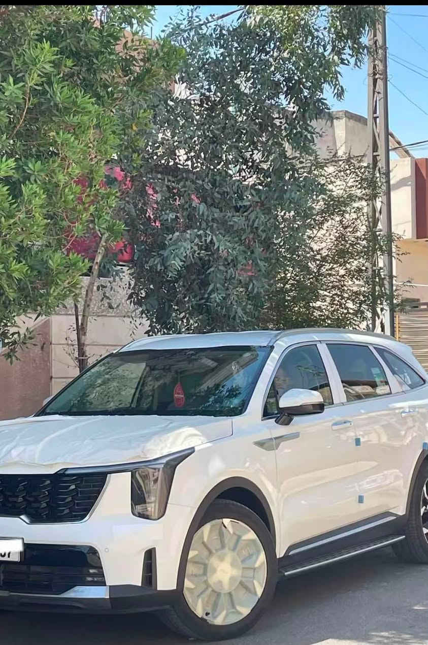 السلام عليكم سورنتو 2026 وكاله نم دادشو فول موصفات ماعدا البنراما ويل 20 ماشه 6000 كامره 360 درجه خمس كامرات تشغيل عن بعد لاتصال ***********
