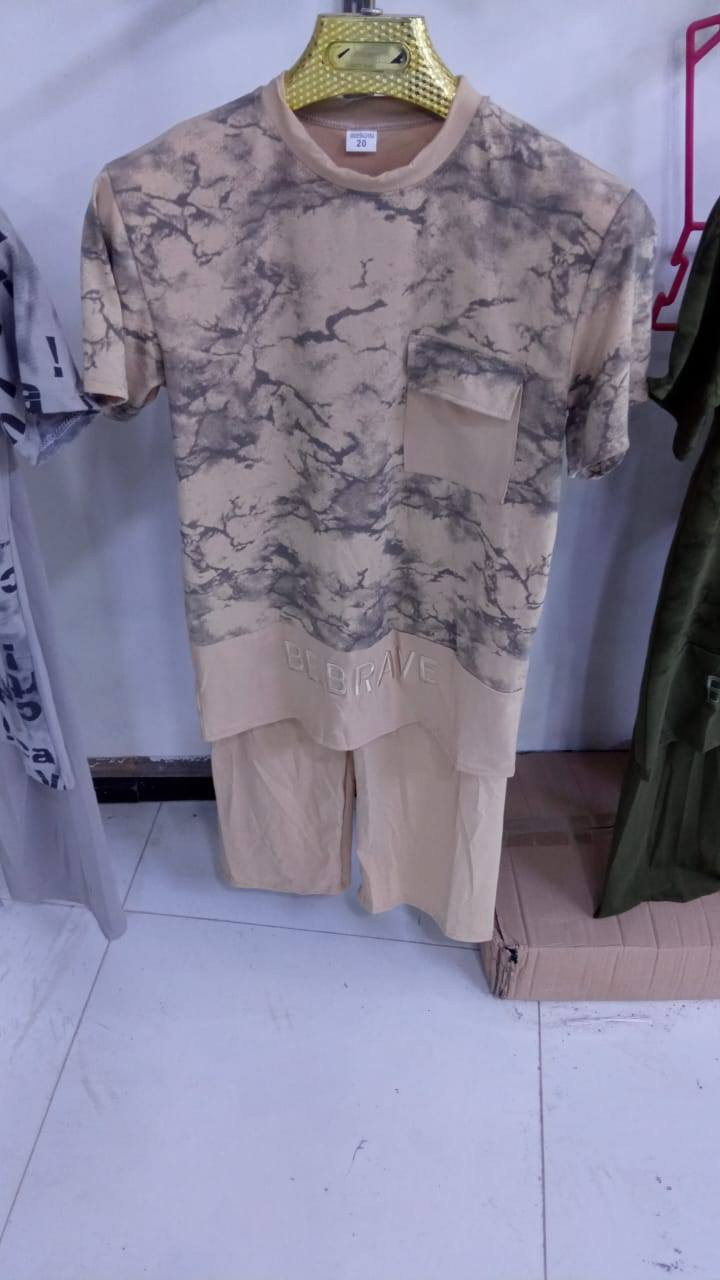 بضاعة العيد توفرت🔥
تراك ولادي خامه درجه اولا
جمله فقط جمله فقط 🔥 😍
يوجد توصيل لجميع محافضات العراق 5 الف 
للتواصل واتساب ***********
أهلا وسهلا بكم 🌹
