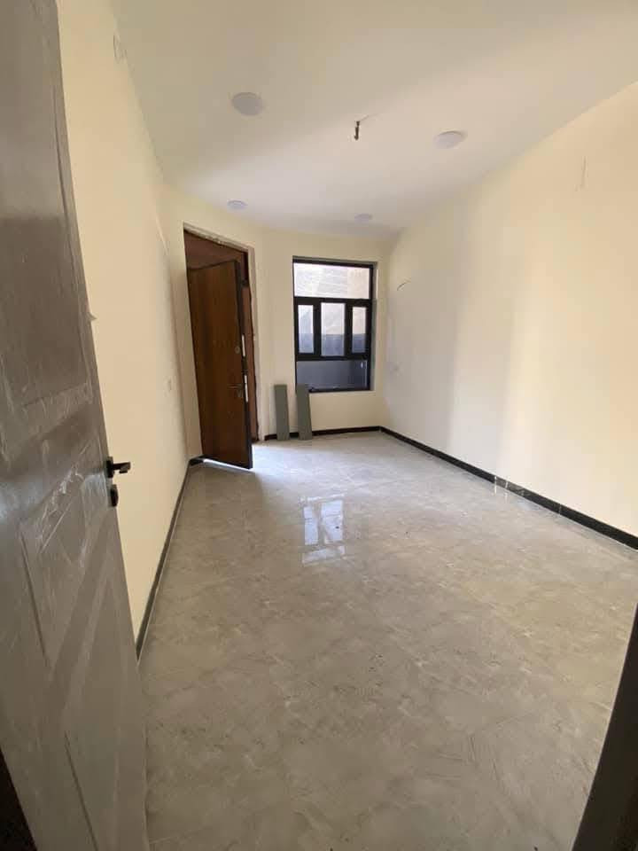 #اسلام_عليكم_دار_للبيع مساحه100مترواجه6اوربع انزال16
✅يحتوي على 3غرف:نوم+ستقبال+صاله +مطبخ+صحيات عدد٢ طابو زراعي سند 25 قرار محكمه الدار شغله فول  

⬅️العنوان بغداد الدوره مدخل البعيثه مجمع الأمل الستفسار

***********//*********** //***********
