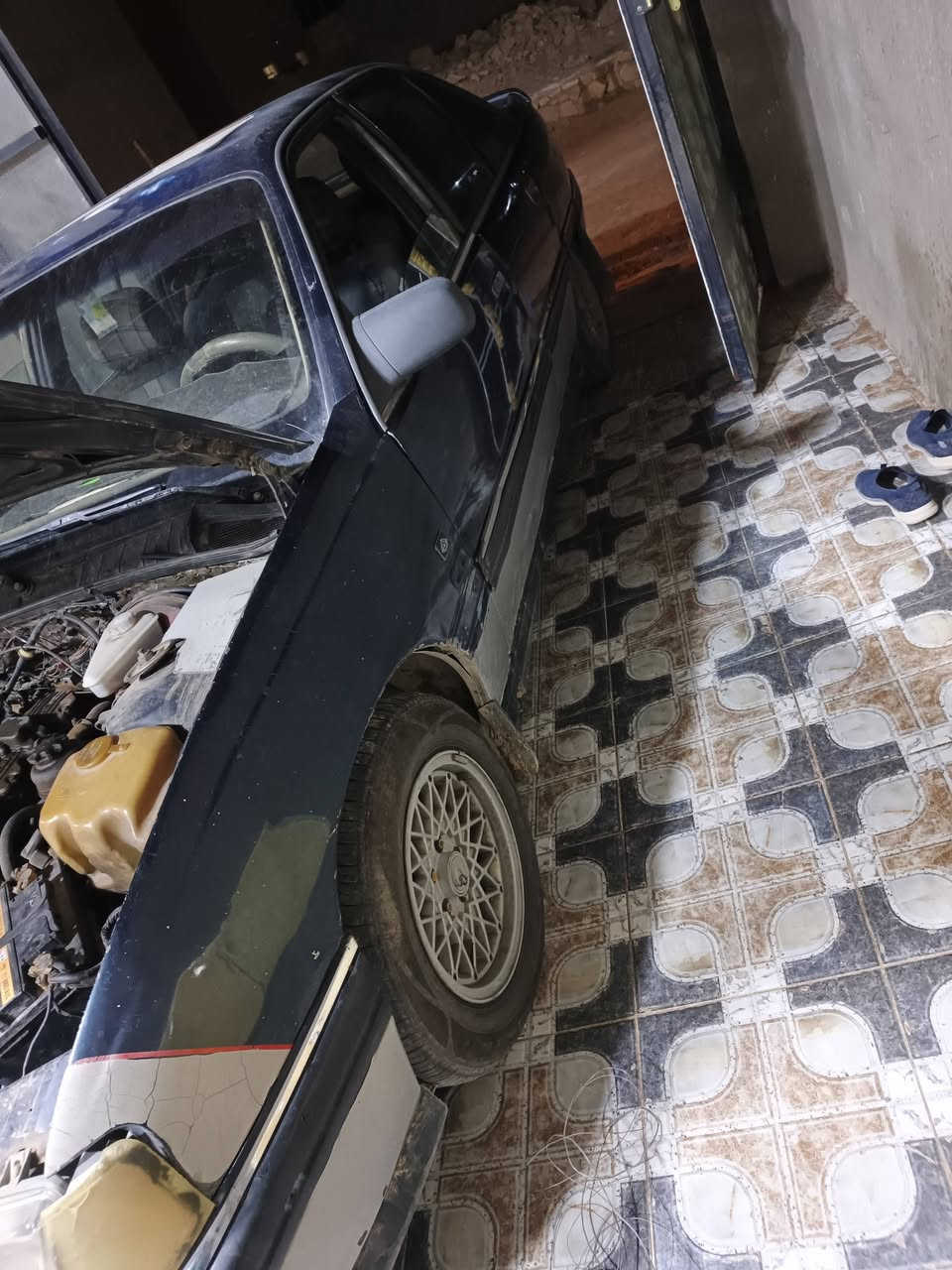 يالله اوبل اوميكا للبيع او مراوس شعندك دز حسب لقناعة 
مكانها رمادي اوتماتيك مكينة 2000 رقم الانبار 
للستفسار ***********
