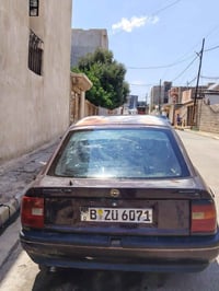 فيكترا • ١٩٩١ • محرك ١.٨