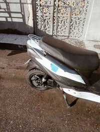 دراجه سكنس شحن للبيع  ⚠️ملاحضه⚠️ الدراجه تشتغل بس ما تمشي بسبب بطاريه ...