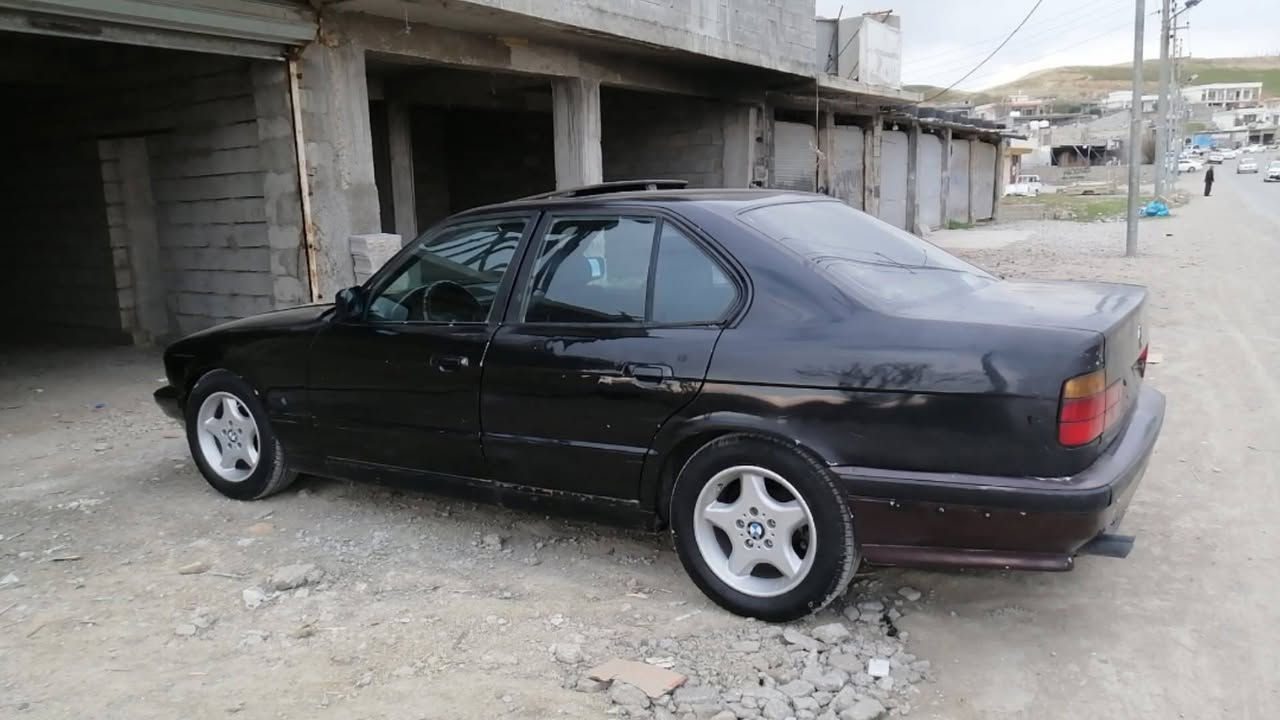 بیئێم مۆدێل 1992 گێڕوو مەکنەی بەشەرت مەکنەنە 525فەل گێڕ عادی دەعموو لێدراوی نیە پێشودوای کەپسە چوارتایەی لۆکم بۆ بەستوە جام کارەبا  کارەبای مەزبوتە هەمووی ئیش ئەکا سڵایتە جامی نەشکاوە ناوی زۆرجوانە شوێن هەڵەبجەی تازە نرخ13 گەڵا بۆ پەیوەندی *********** واتس ئاپ ڤایبەر
