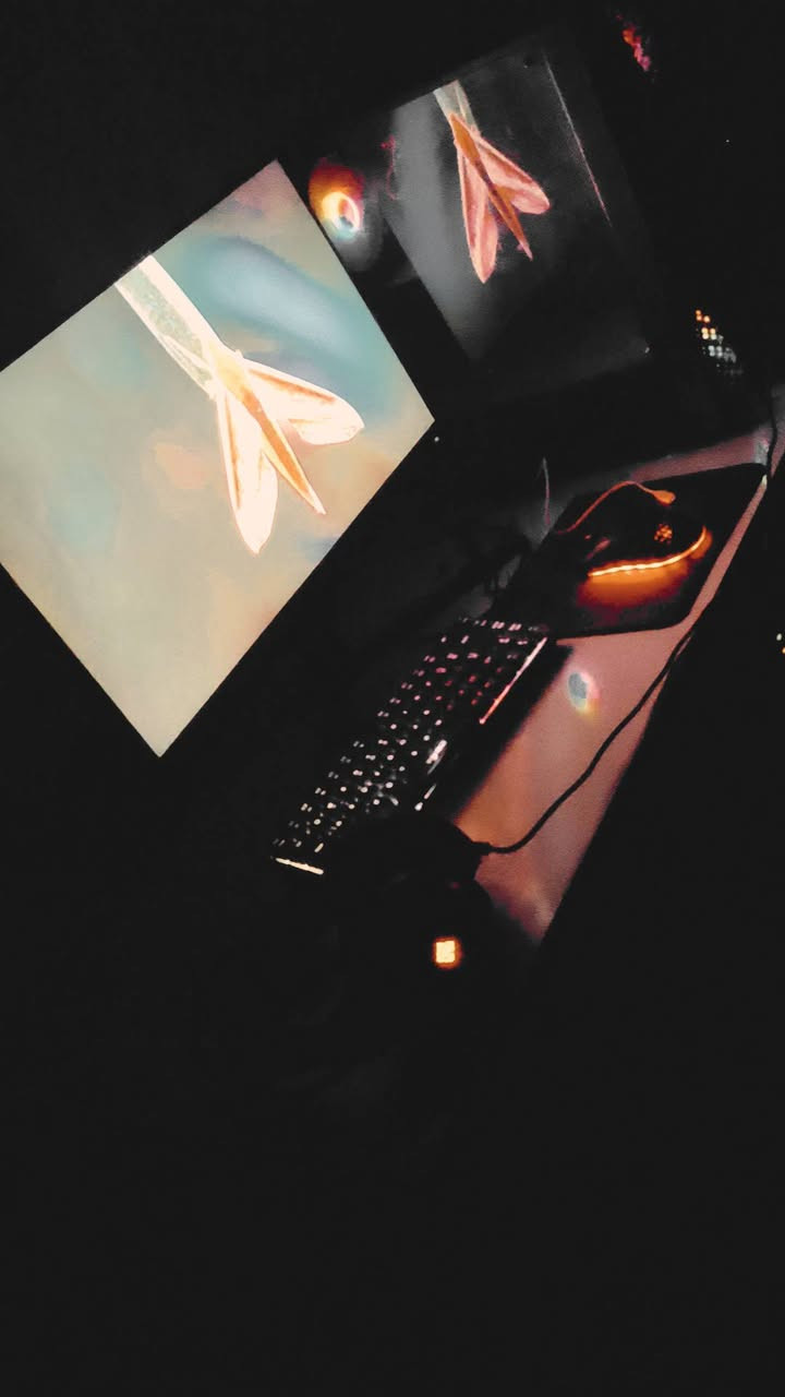 سلام عليكم تجميعة للبيع متكاملة من كلشي
«كيس»
« يوبي اس»
« موس»
« كيبورد» 
« موس باد»
« شاشة AOC GAMING 180Hz» 
اضافة ميز 
مواصفات التجميعة اسم الجهاز    DESKTOP-4DSOIIP
المعالج    Intel(R) Core(TM) i5-6500 CPU @ 3.20GHz   3.20 GHz
ذاكرة RAM المثبتة    ‏‏16.0 غيغابايت
مساحة التخزين    119 GB SSD Vaseky V800/128G, 932 GB HDD WDC WD10PURX-64GVNY0 المجموع تيرة 
بطاقة الرسومات    NVIDIA GeForce GTX 1050 Ti (4 GB)
نوع النظام    نظام تشغيل بإصدار 64 بت ومعالج يستند إلى x64

الموقع نجف الولاية 
تواصل واتساب 0787 207 6819
