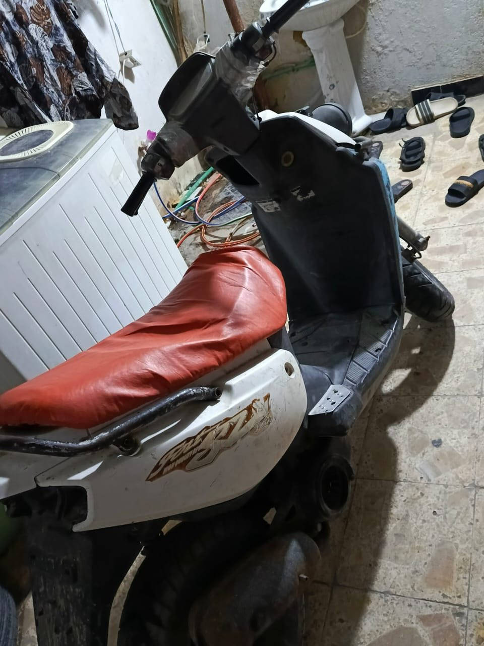 دراجه البيع او مروس بايراني 
دراجه جبليه ام عيون كلشي مابيه سحب ماله يشلع كاع تجي تفحص وتشوف ***********
