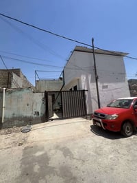 دار للبيع • ١٨٠م • واجهة ١٢م