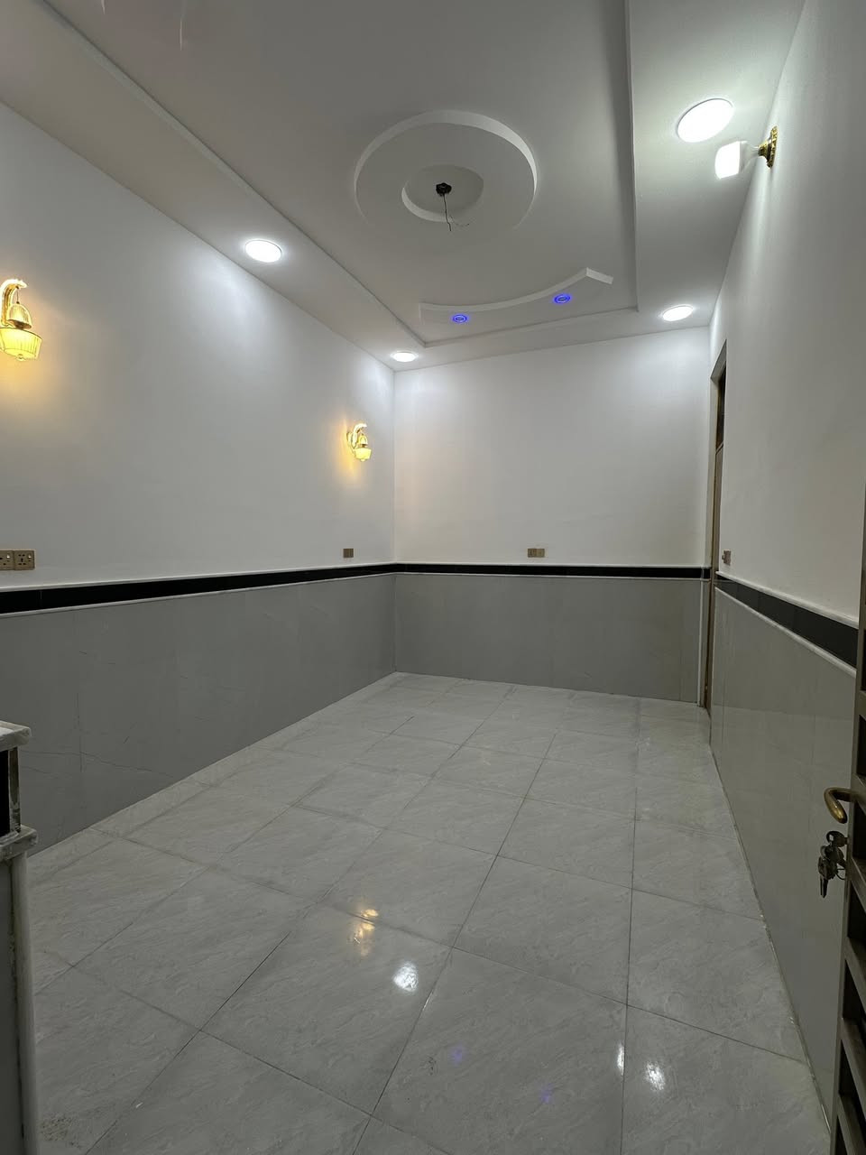 اللهم صل ع محمد وال محمد
السلام عليكم مشتمل للبيع جاهز للسكن بناء حديث شغل فول مواصفات مساحته 100 متر في ميسان عابرات قرب مستشفى اللبناني 
للاستفسار والتواصل ع الرقم 
***********
