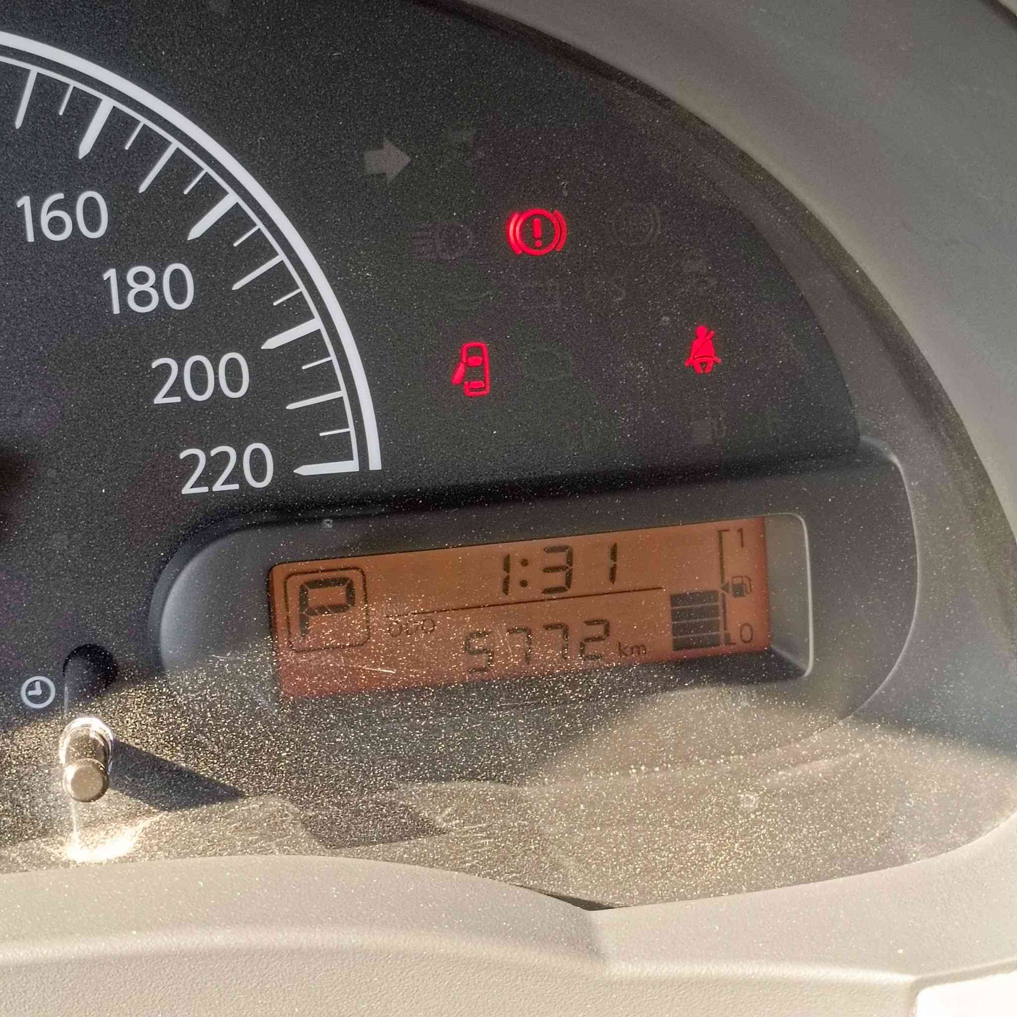 سلام عليكم نيسان صني الهندي بليته زركه ضمان شركة السورشباك النحله الجديدمديل 2024 ماشيه 5الاف أرضية مغلفة جلد دوشمة كشنات سياره أخت الزيرو سياره مكفوله عده طخه بسيطه بالدعاية الخلفية موضحه بالصور
السعر 134 مكاني بغداد
***********
