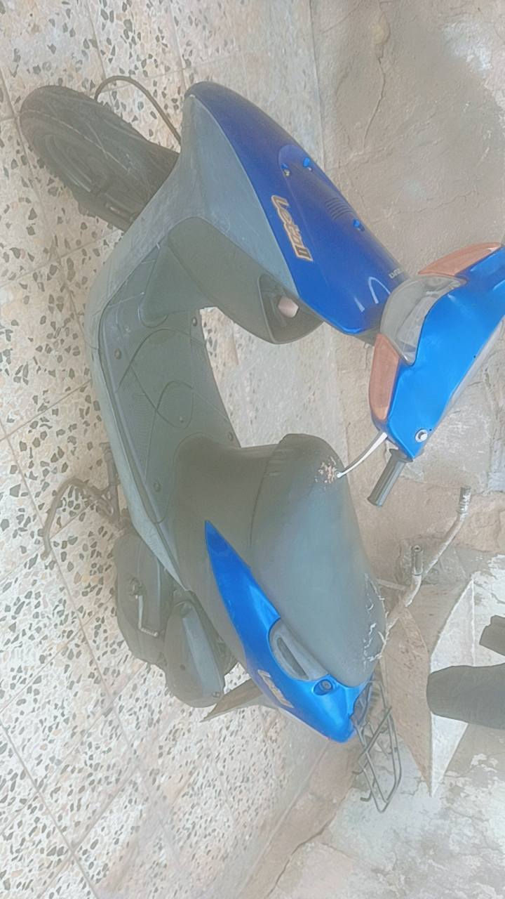 دراجه سعره 300وبيها مجال***********
