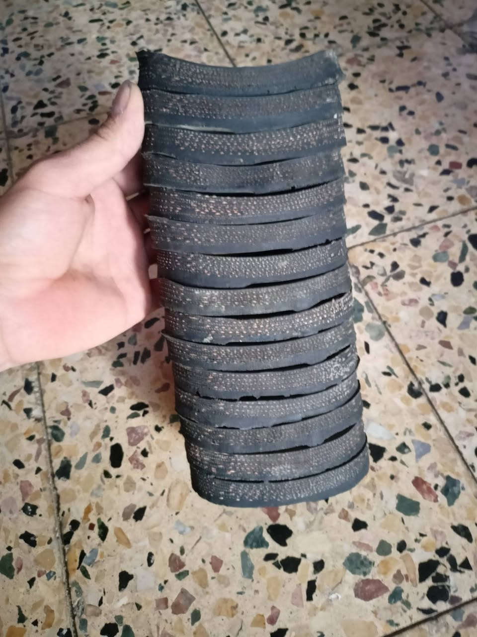 السلام عليكم 

متوفر جميع أنواع ربل حاصدات 

جوندير / لافردا / فوركسن / نيوهولند
 
للأستفسار 
***********
***********

جمله / مفرد
