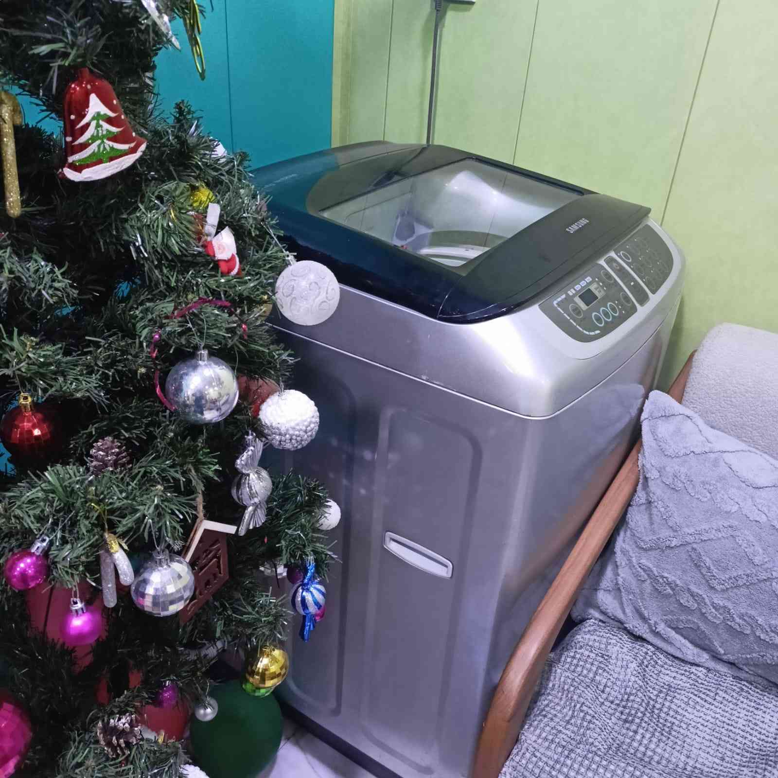 غساله اوتماتيك سامسونك ١٣ كيلو للبيع بسعر ١٧٥ وبيها مجال
***********
