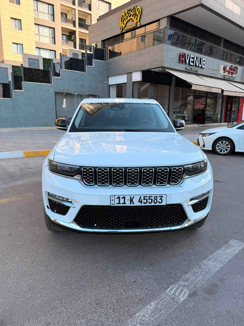 السلام عليكم جيب كراند شيروكي2023 4XE وارد امريكي
Jeep Grand Cherokee 4Xe 2023 2.0L

         حجم المكينه : 2000  تيربو + هايبرد + بلك ان 

المسافة المقطوعة : 23الف ميل

حادث السياره : بنيد و جاملغ وباب

                         

#مواصفاتها

3 شاشات

1.بصمه

2.ستيرن تدفئه

3. تشغيل عن بعد

4.دمام خلفي

5.كشنات جلد

6.كشن السايق ميمري

7.كشنات كهرباء

8.صندوك كهرباء

9.حساسات خلفيه

10. قطع تبريد 

11.اشاير بالمري

12.رادار امامي

13.رادارات 360

14.ثلاث وضعيات قياده

15. بنوراما فتحتين

16. كير ماوس

17. نظام منحدرات

18. هيترات بالكشنات 

19.تبريد بل كشنات

20.لايتات لد

21.بكلايت لد

22.كشافات

23.بصمة ابواب

#السعر :  220و بيه مجال بسيط

تفاصيل اكثر هذا ☎️رقمي ***********تحياتي 

مكاني بغداد حي الجهاد
