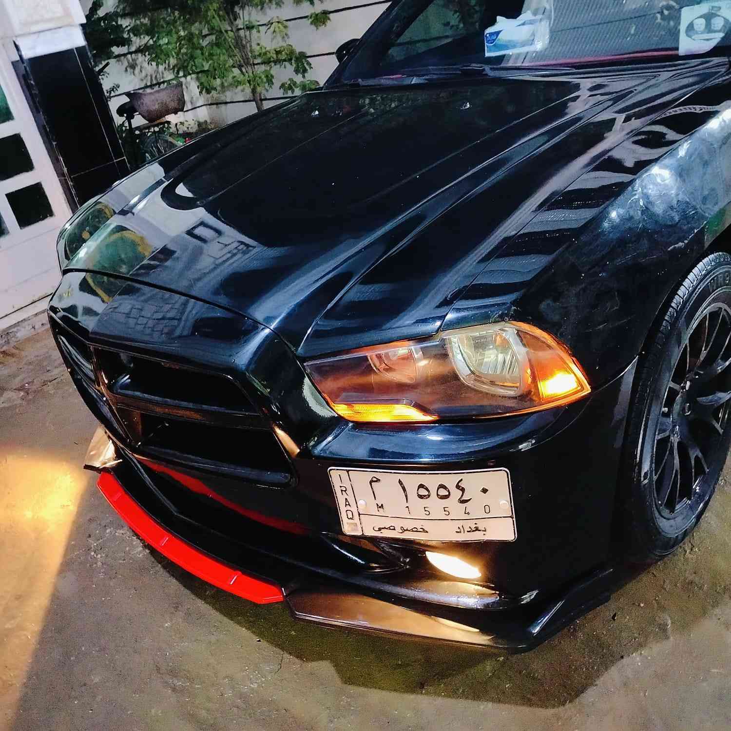 السلام عليكم جارجر موديل 12 رقم بغداد تحويل مباشر مكينه 3600 حادث جاملغ وبنيد وبيه رشات صبغ بالباب ابيع احزام سياره جاهزه أي نقص مابيه مكينه وكير وحداديه وتدفئه تبريد وباتري جديد شرط الفحص لايت زنون للبيع او المراوس حسب القناعه السعر 135 واتساب ***********
