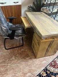 ميز ميز مكتبي قياس ١٢٠سم مع كرسي طبي جديد السعر١٧٥ للتواصل ٠٧٩٠٣٨١٤٨٢٩