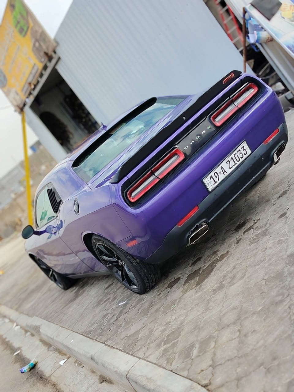 سلام وعليكم
للبيع جالنجر 2018 فووول مواصفات
فتحه كشنات تدفئه وتبريد تحكمات شفتات فووول
مكينه 3600 خير من الله حداده جديده
حادثه ويه الصور ناشره غيره ماكو
بنفسجي اصل بسمي السياره
السياره كلش حلوه  سعرها 140 $
مكاني بصره للاستفسار ***********
